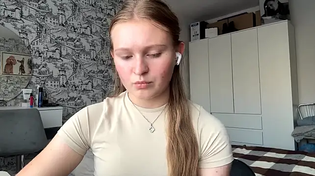 LisFris - shy dance
