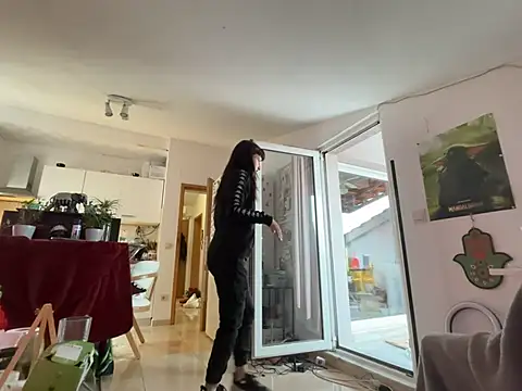 U_prolazu - Suck dildo