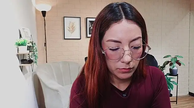 MissOffice_ - Show my boobs and tease