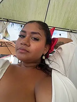 NayTorres - FUCK MY PUSSY WITHOUT THONG IN PUBLIC