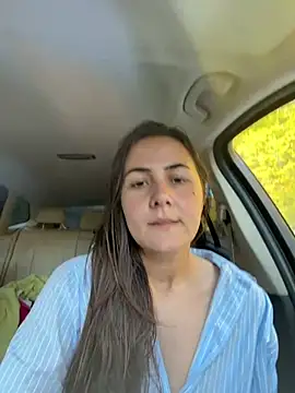 BrunetteNymph - Naked 1 min on the street 😈😱❤️