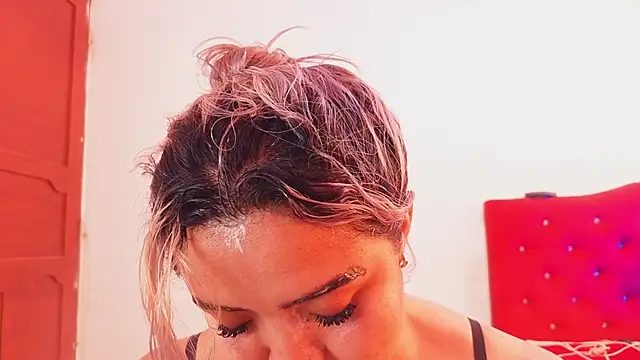 Agatha_humidity