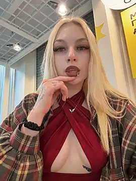 AngelinaTous