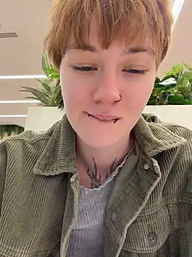 IceMur - I fuck myself with a dildo