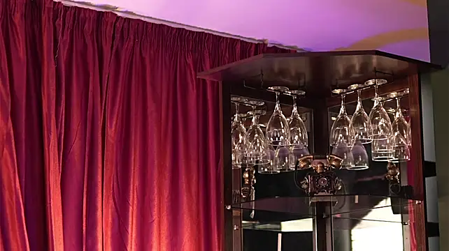 LuxenNoir - what can go wrong with some fingering?
