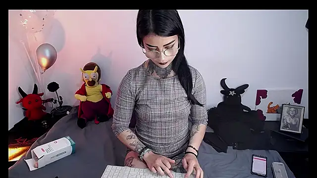 Ardat_Lili69 - oils tits