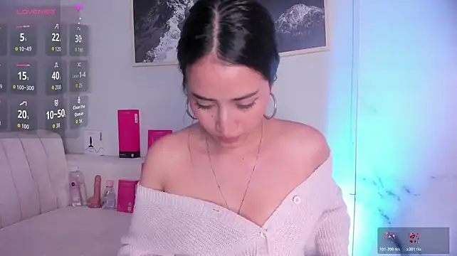 Lara_madisson - 🔥Bounce boobs with oil 🔥pinch nipples
