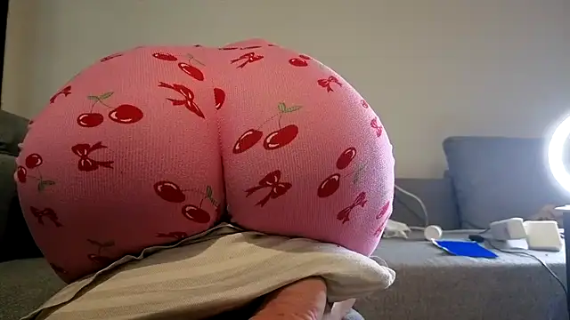 Camii2244 - ride pillow and long asss tease