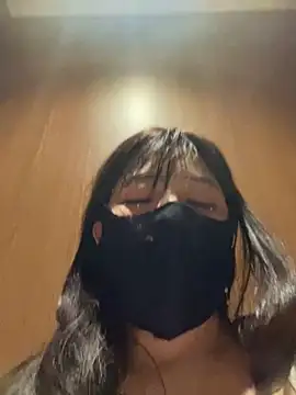 Xiao-mo520 - 美导老师下班兼职电子女友，咖啡厅，刺激，人多，哥哥轻点，完成目标脱外裤直播5分钟