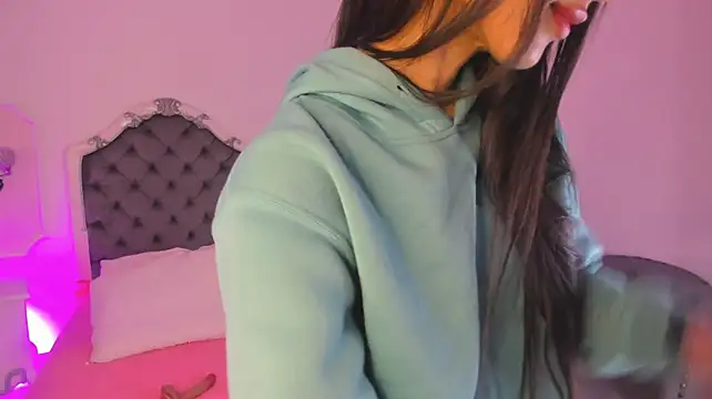 Valentina_Ross_ - boobs out + bounce