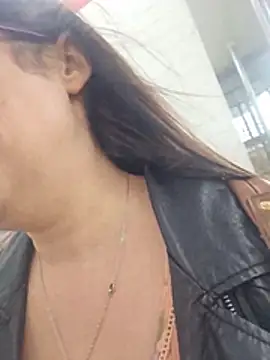 Bella-louva - 👄Je vais me goder en cabine 🍆