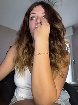 DaisyVibesss - 🌹Wet pussy?!