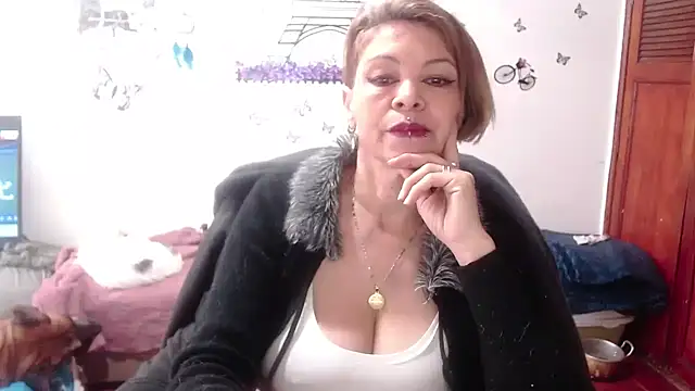 Electra-mommy - boobs