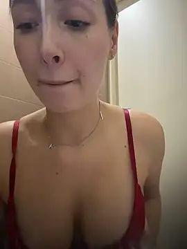 Coconut_milk - Sit on cam+spread pussy in public wc