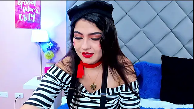 NahomyAdams - Bounce those boobs with oil