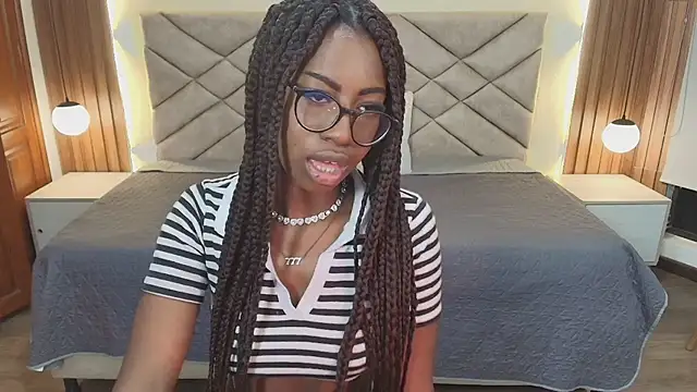 Raquel_jones - SPANK ASS+ FUCK ME IN DOGGY