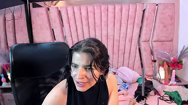 HornySkinny26 - Great ocean of squirt