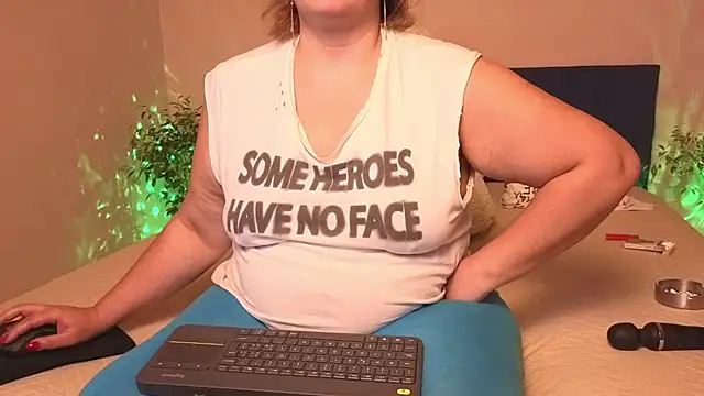 Bbw_Goddes - make my pussy happy)squirt leggings?