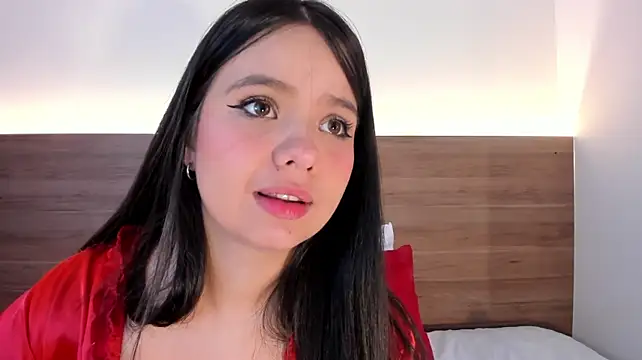 Thamiina__ - show saliva in face 🥵🥵