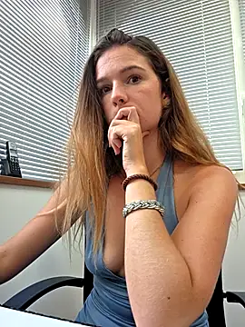 Lucie_mehott - VIDEO SURPRISE 20MINS