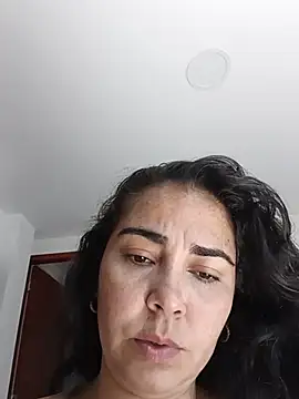 EMILY_69_DIVI - SHOW TITS OIL