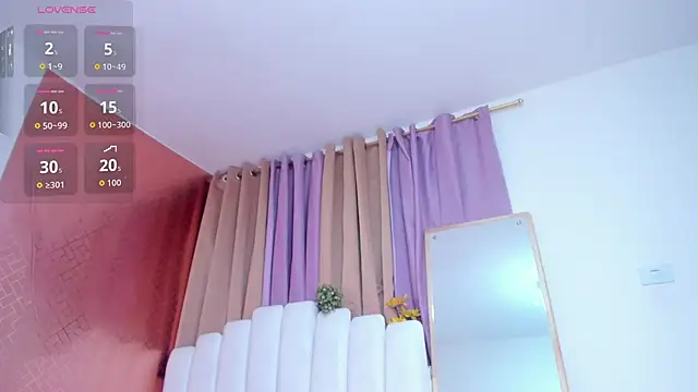 RoxannaBlanche - Warm up my pussy dear 🤤