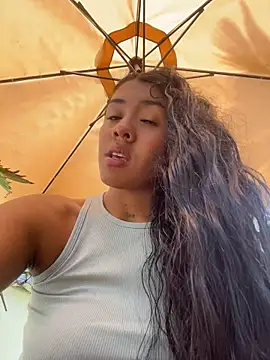 Samantha_gyatt - TITS OUT NIPPLE PINCHING
