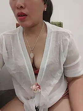 Kelly-sex69 - Let's go shopping together.