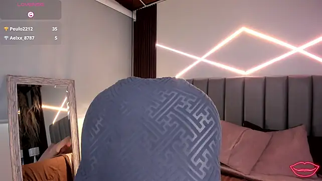 Veronicalanx1 - play with my tits