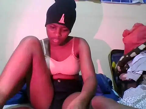 Petite_girl6 - lets have fun bby