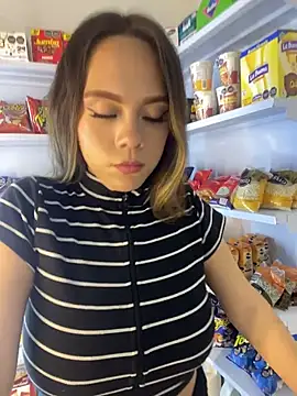 Sara_Harris7 - Remove panties + Control 1min 🤫