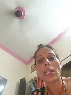 Sexy-Suhani2