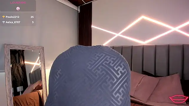 Veronicalanx1 - play with my tits