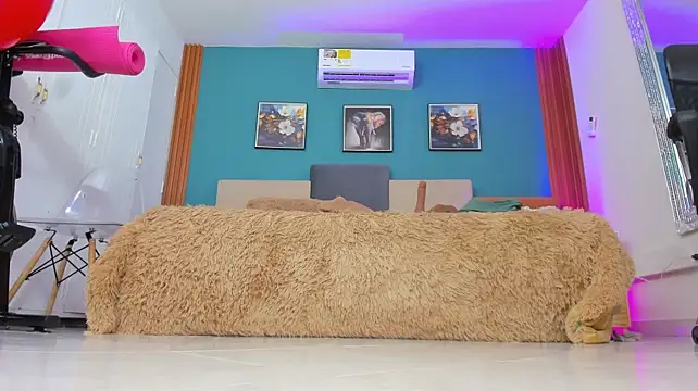 Cristal_crossfitx - control 3 min toy + 1 finger in pussy