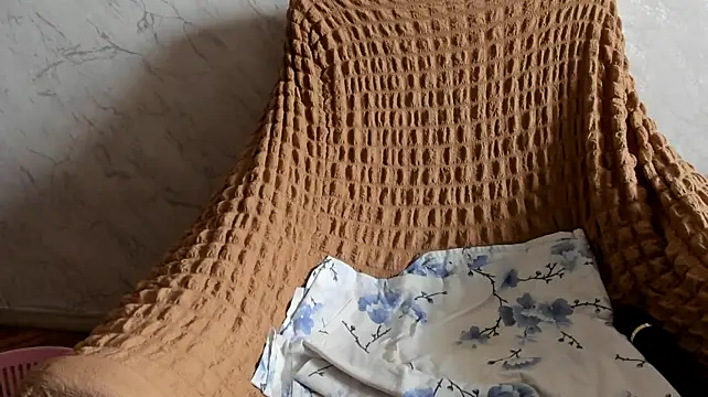 Alice_allens - flash boobs