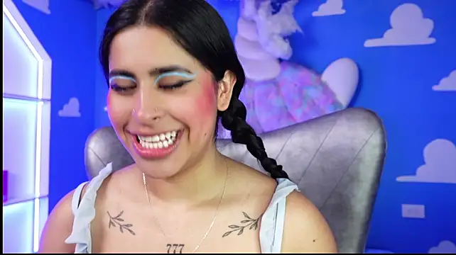 Miss___anya - ruin my make-up with too lots saliva