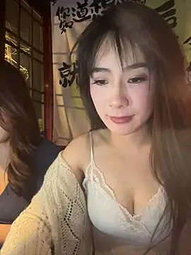 CiCi9 - 🦌园长户外舔闺蜜奶
