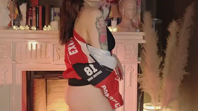 AdeleIvy - Take off bra!