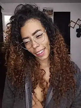 Pamelamiler__ - Show tits-tweezer
