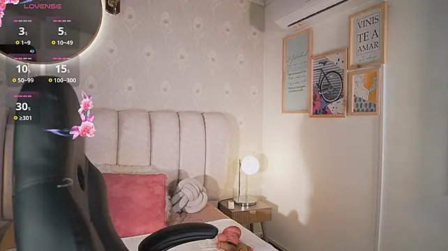 AlinnaJohnson