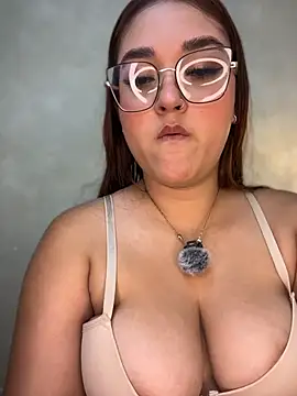 Tiny_Gray - ULL NUDE AND RUB PUSSY