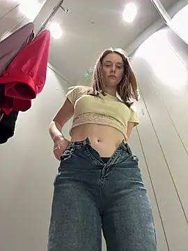 FReyja_44 - Spit on tits and play