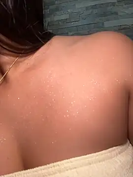 Valentina-gomezz - DESTROY MY CUNT IN THE LOCKERS (PUBLIC)