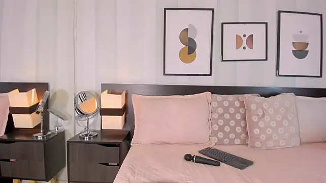 Lexis_Walker - open ass near the cam