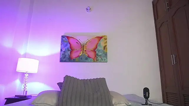 Gala_monroe - Twerking flash 🍑🌩️