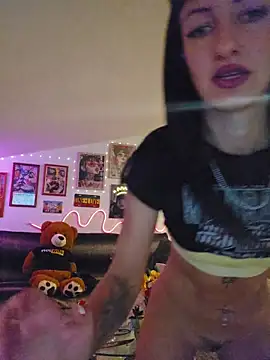 U_prolazu - Fuck pussy w dildo until squirt