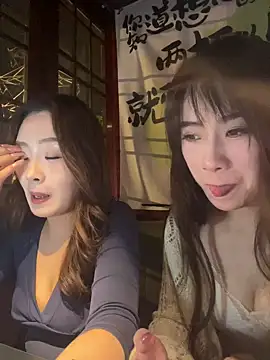 CiCi9 - 🦌园长户外舔闺蜜奶