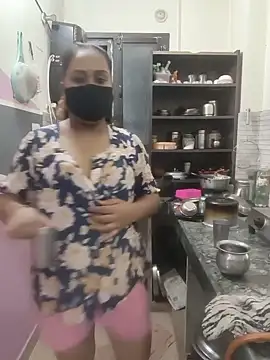 Lily-Darlling - Ass show without panty