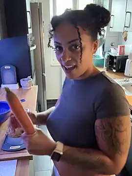 SweetPetiteNoir - Give Dildo Blowjob 😈