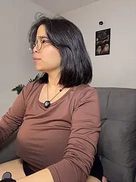 Tati_reyess - SUCK MY DICK, VILMA